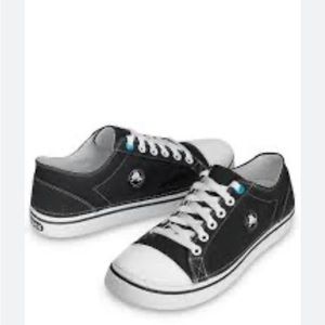 🦋 Croc Hover Lace Up Lightweight   Canvas Sneakers,Size 6. Black and White